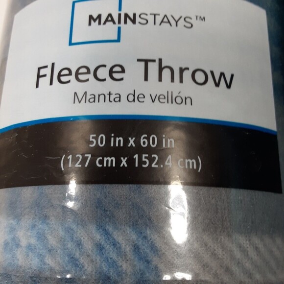 New Mainstays Fleece Throw Blankets - Lot of 4 - 50" x 60" - See Description - Picture 2 of 11